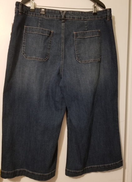 SOLD - WIDE LEG CAPRI DENIM PANTS - Picture 7 of 10
